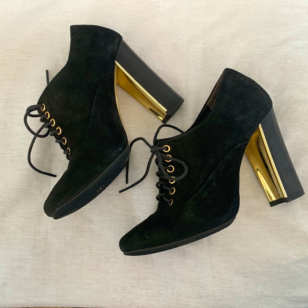 Pour La Victoire - Suede block heel bootie